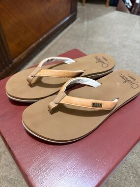 Reef Leather Flip Flops in Tan and Cream